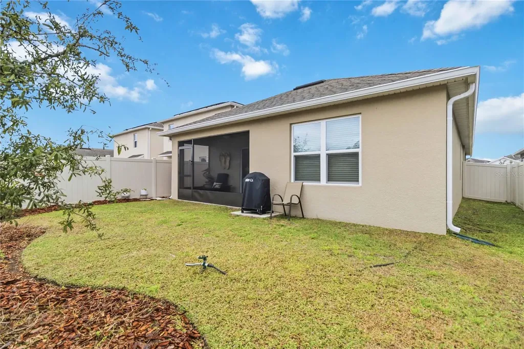2763 Swooping Sparrow Drive St Cloud FL 34773