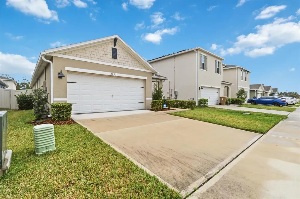 2763 Swooping Sparrow Drive St Cloud FL 34773