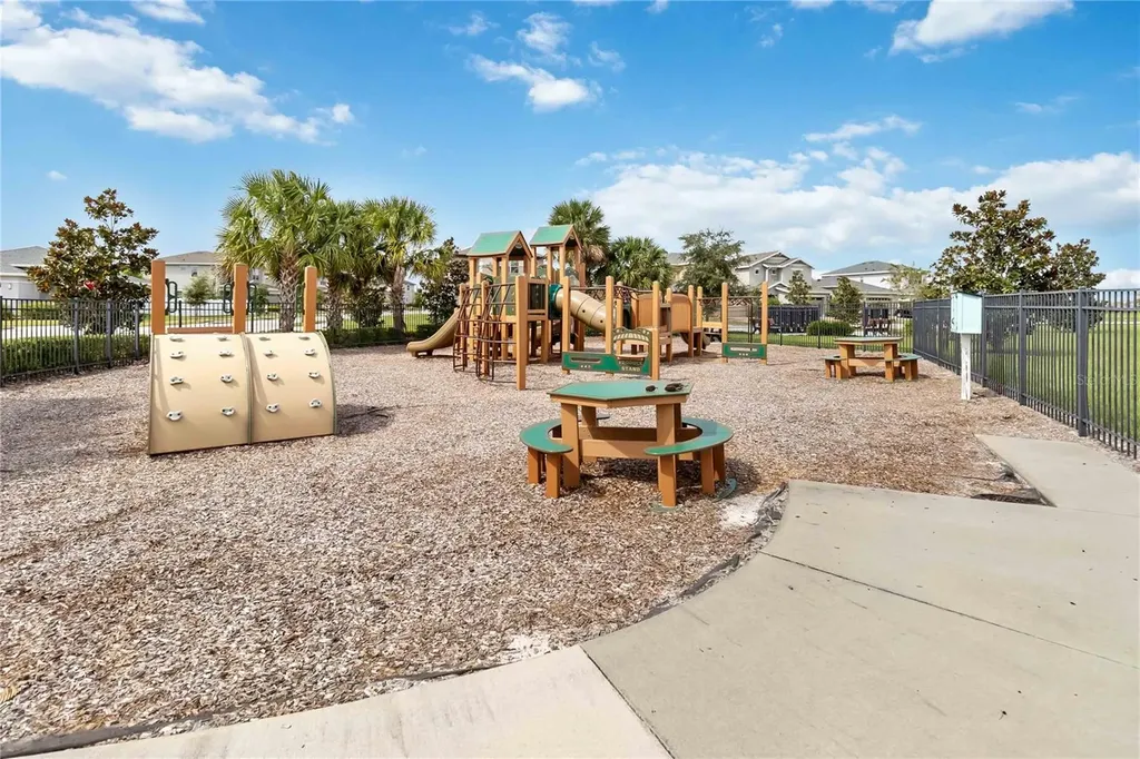 2763 Swooping Sparrow Drive St Cloud FL 34773