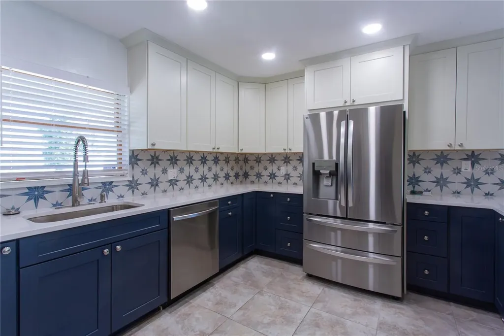 5541 Bayou Grande Boulevard NE St Petersburg FL 33703