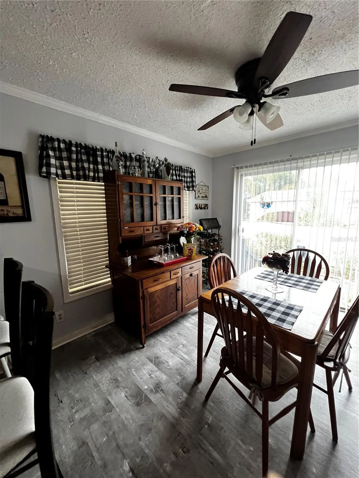 35201 Forest Lake Road Leesburg FL 34788