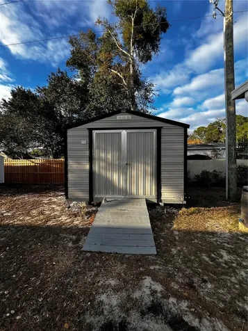 35201 Forest Lake Road Leesburg FL 34788