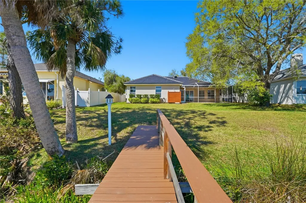 1857 Riveredge Drive Tarpon Springs FL 34689