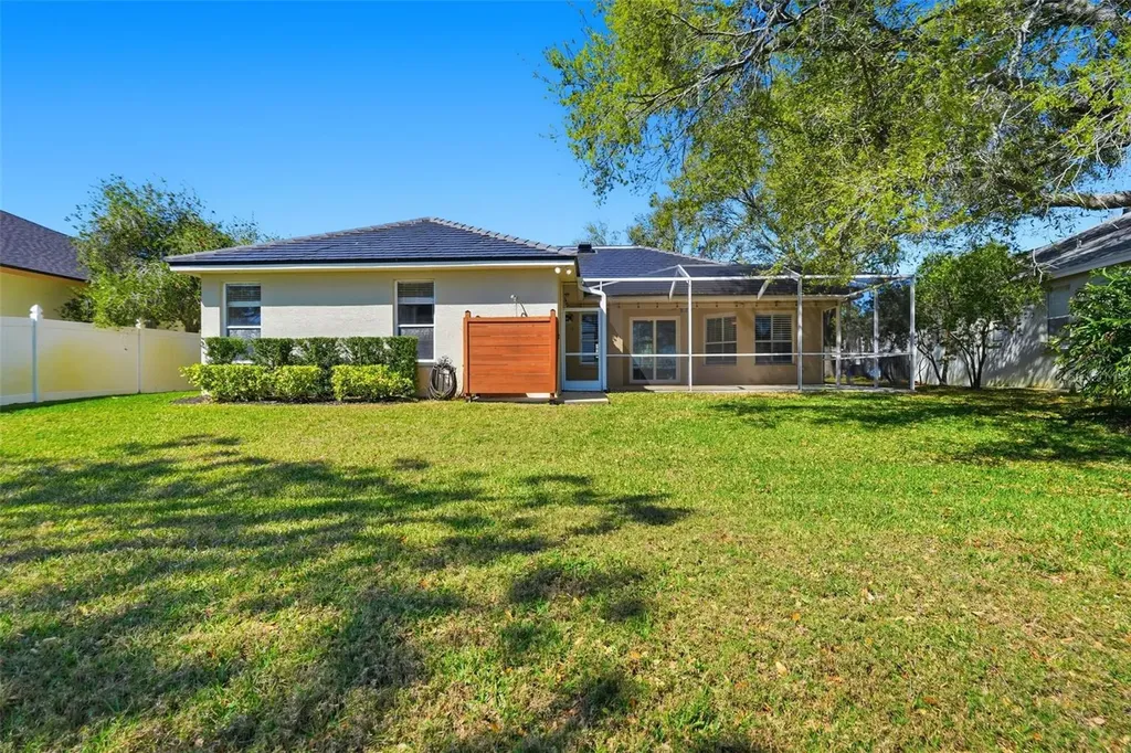 1857 Riveredge Drive Tarpon Springs FL 34689