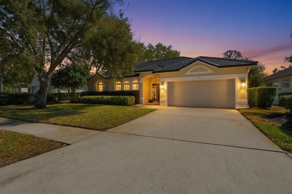 1857 Riveredge Drive Tarpon Springs FL 34689
