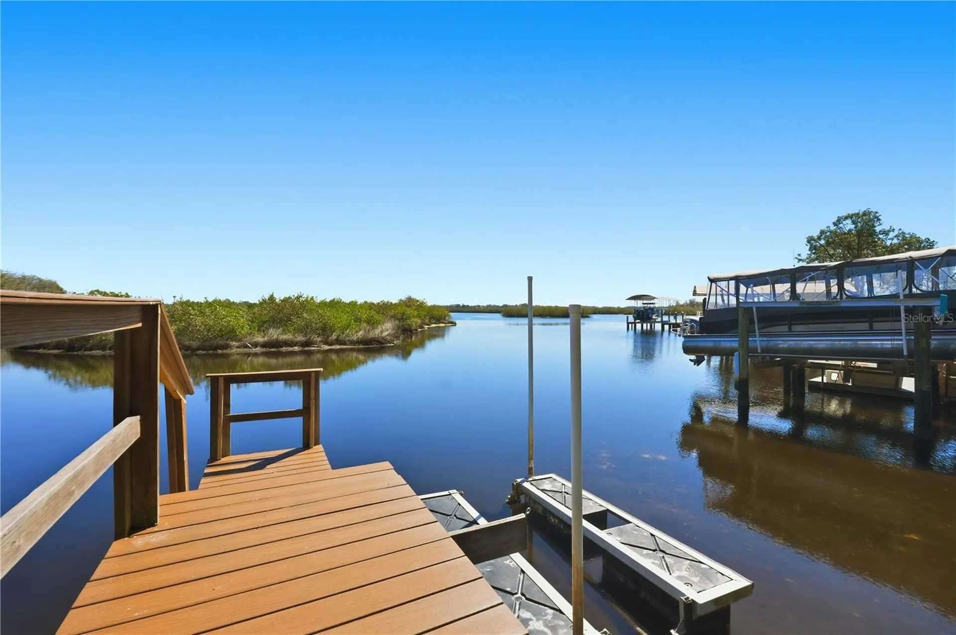 1857 Riveredge Drive Tarpon Springs FL 34689