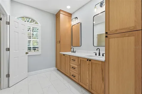 1857 Riveredge Drive Tarpon Springs FL 34689