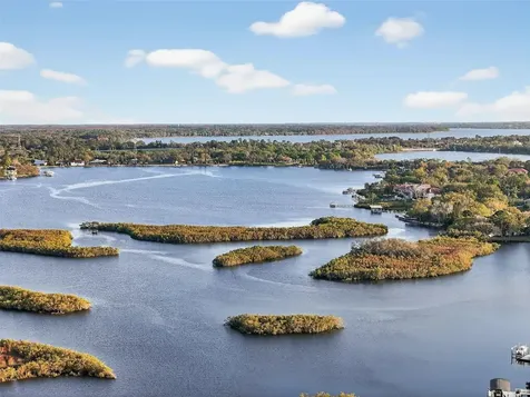 1857 Riveredge Drive Tarpon Springs FL 34689