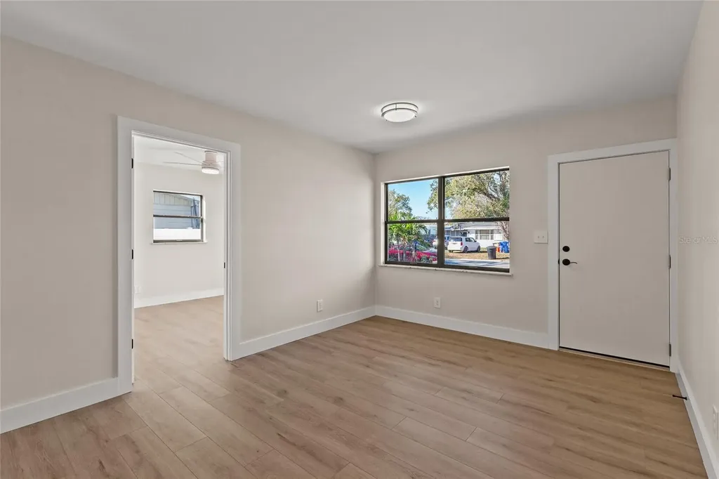 5418 6th Avenue N St Petersburg FL 33710