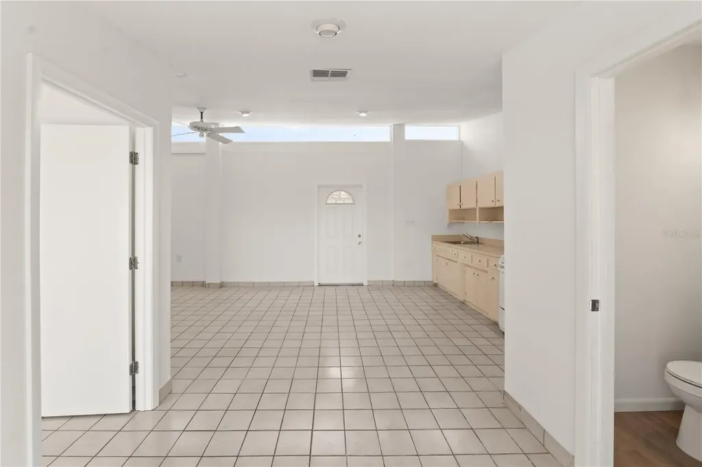 6206 N Lois Avenue Tampa FL 33614