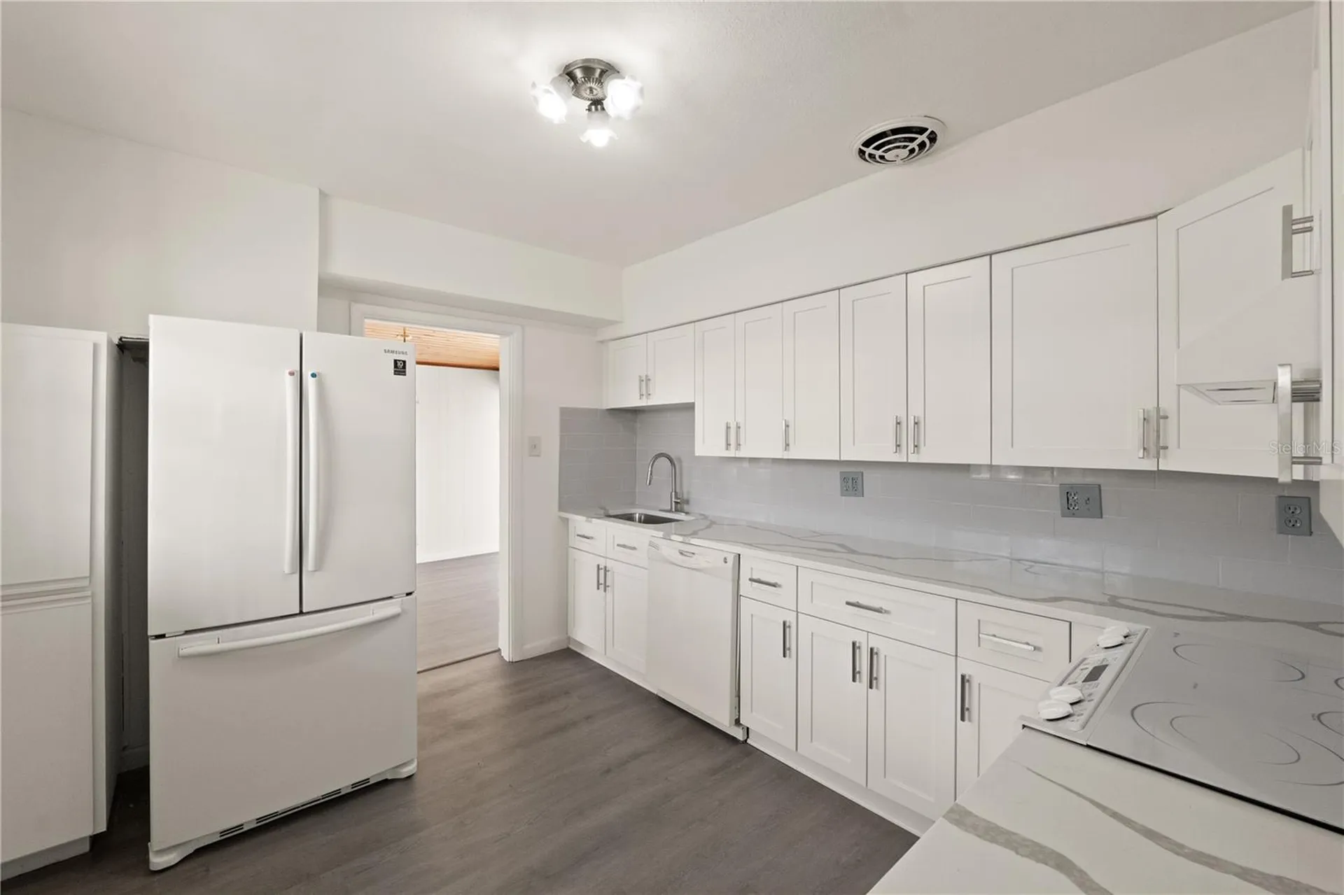 6206 N Lois Avenue Tampa FL 33614