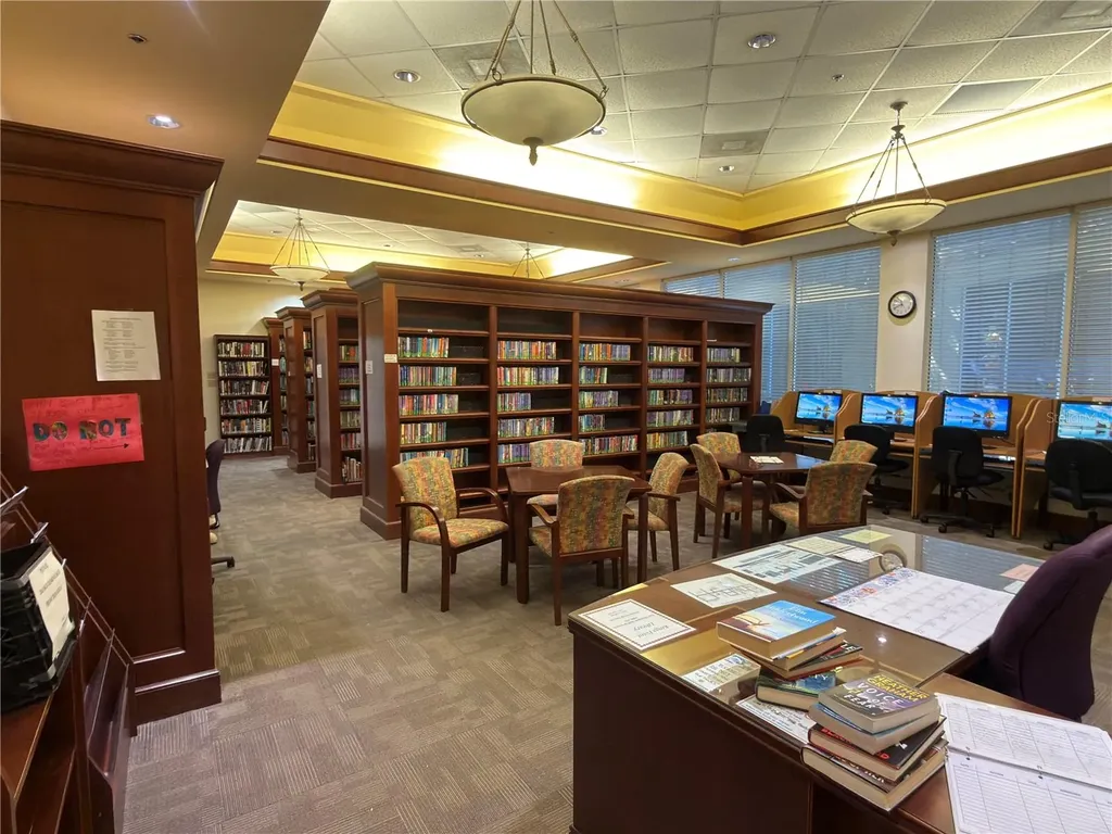 1232 Haddington Circle Sun City Center FL 33573