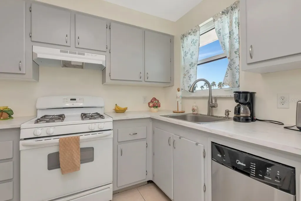 3128 59th Street S Gulfport FL 33707
