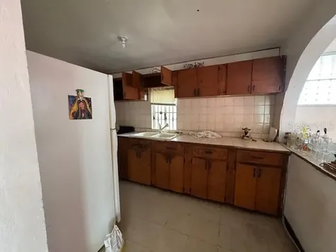Calle 8 Bo. Piedra Aguza Juana Diaz PR 00795