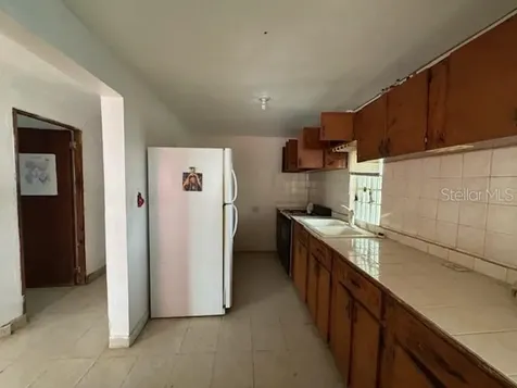Calle 8 Bo. Piedra Aguza Juana Diaz PR 00795