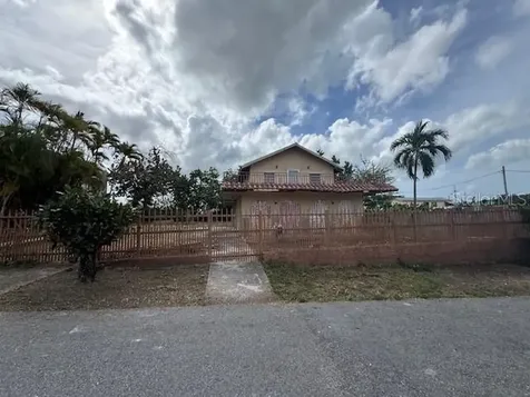 Calle 8 Bo. Piedra Aguza Juana Diaz PR 00795