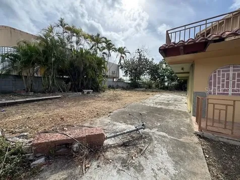 Calle 8 Bo. Piedra Aguza Juana Diaz PR 00795