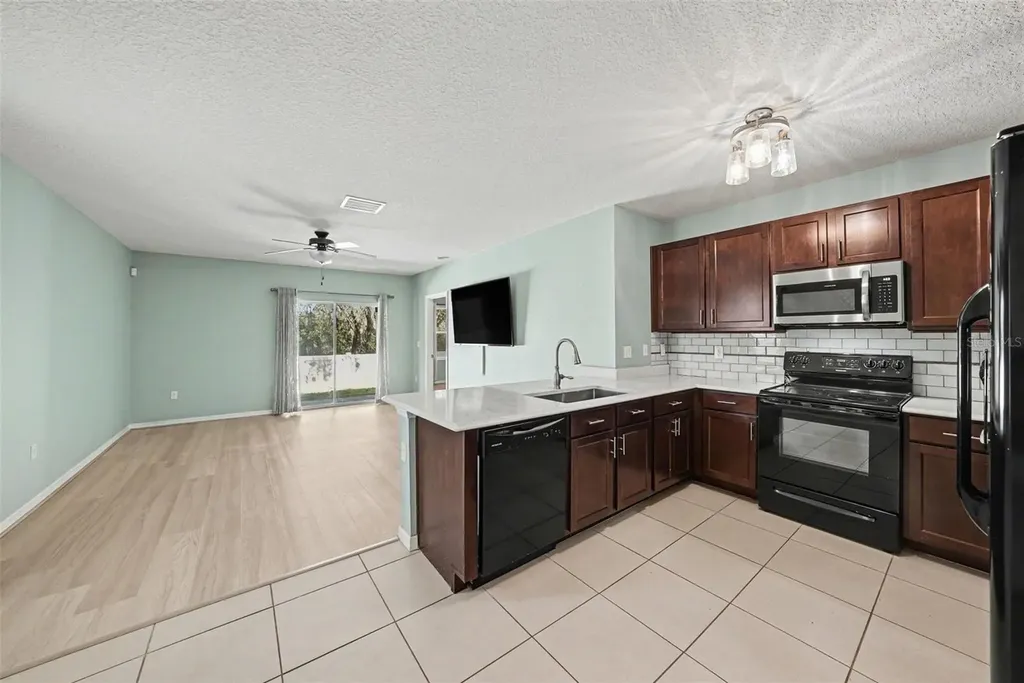 813 Wiltonway Drive Plant City FL 33563