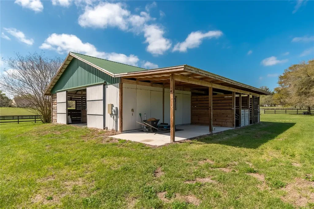 8785 NW 63rd Street Ocala FL 34482