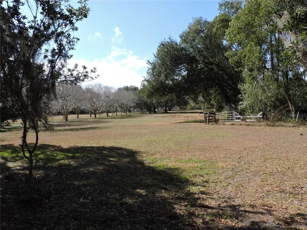 148 Denver Road Crescent City FL 32112