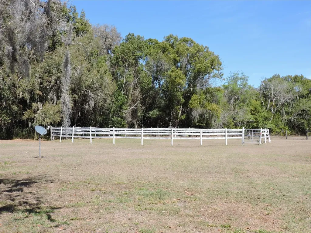 148 Denver Road Crescent City FL 32112