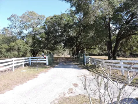 148 Denver Road Crescent City FL 32112