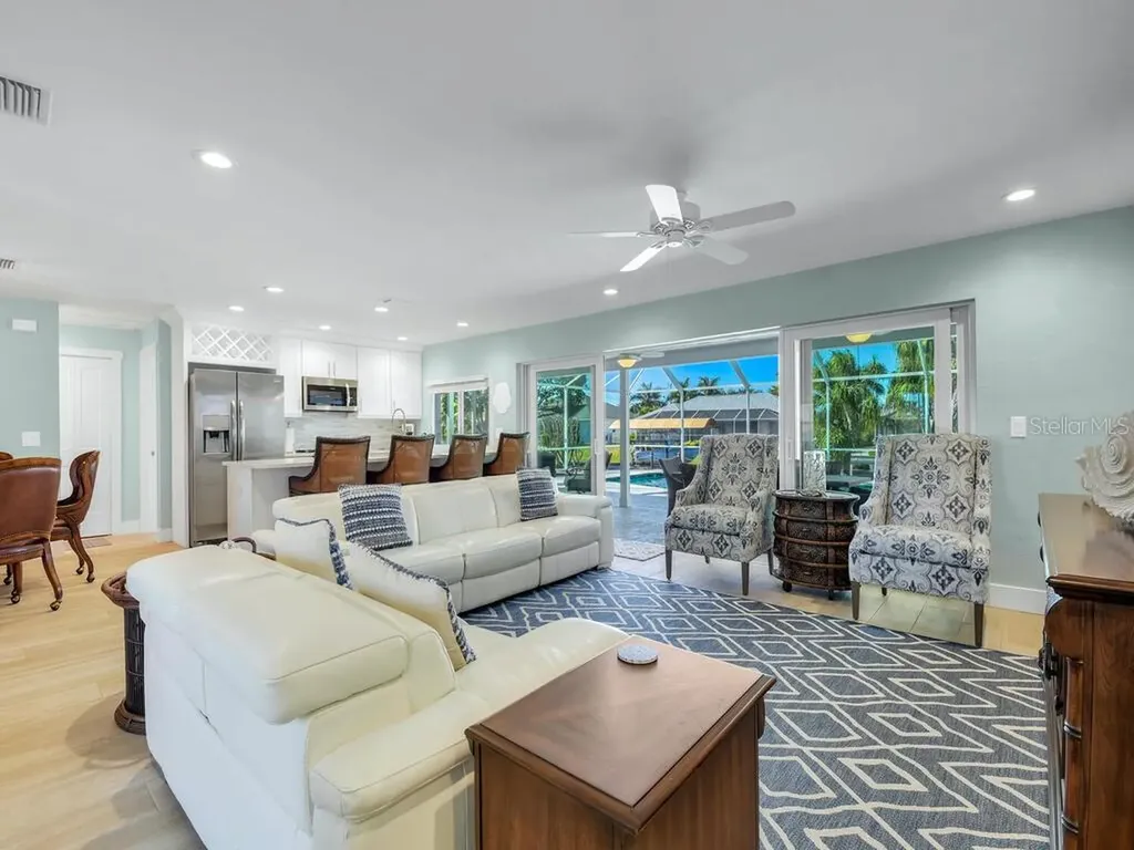 3840 SE 13th Avenue Cape Coral FL 33904