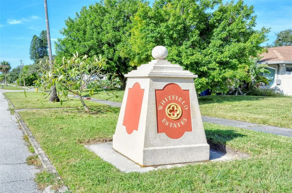 836 Magellan Drive Sarasota FL 34243