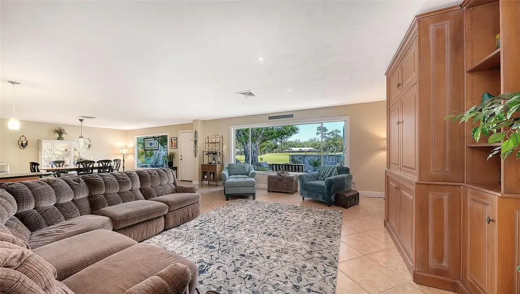 836 Magellan Drive Sarasota FL 34243