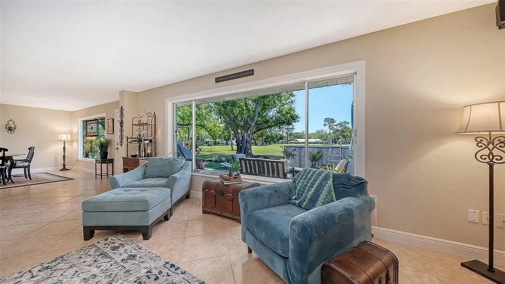 836 Magellan Drive Sarasota FL 34243