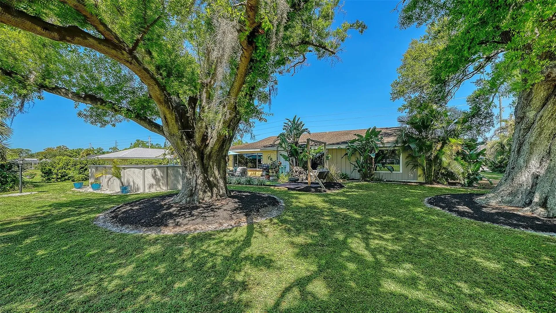 836 Magellan Drive Sarasota FL 34243