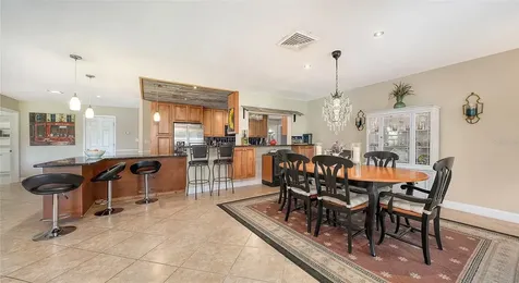 836 Magellan Drive Sarasota FL 34243