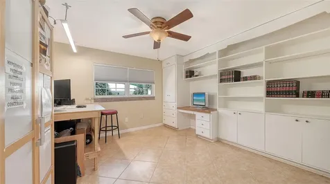 836 Magellan Drive Sarasota FL 34243