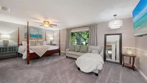 836 Magellan Drive Sarasota FL 34243