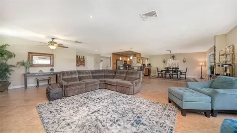 836 Magellan Drive Sarasota FL 34243