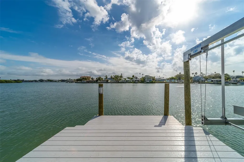 1217 Bay Shore Boulevard Indian Rocks Beach FL 33785