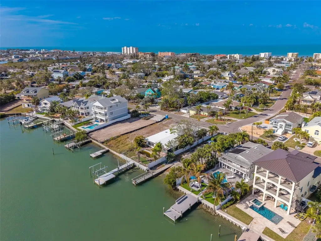 1217 Bay Shore Boulevard Indian Rocks Beach FL 33785
