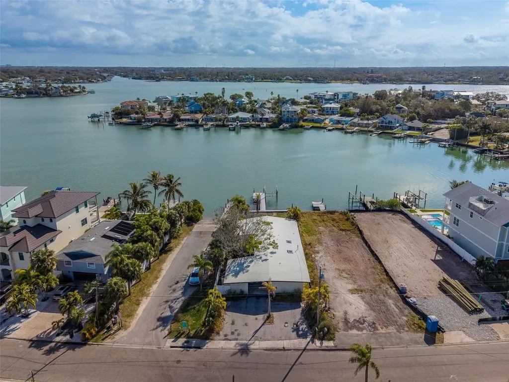 1217 Bay Shore Boulevard Indian Rocks Beach FL 33785