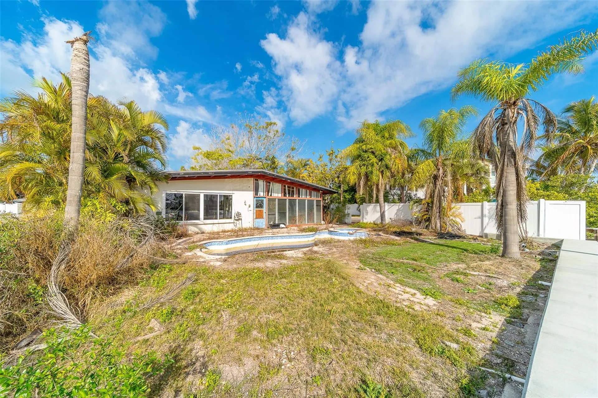 1217 Bay Shore Boulevard Indian Rocks Beach FL 33785