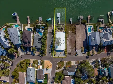 1217 Bay Shore Boulevard Indian Rocks Beach FL 33785