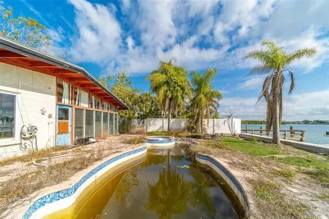 1217 Bay Shore Boulevard Indian Rocks Beach FL 33785