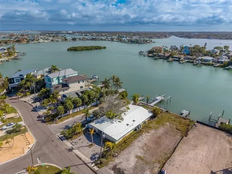 1217 Bay Shore Boulevard Indian Rocks Beach FL 33785