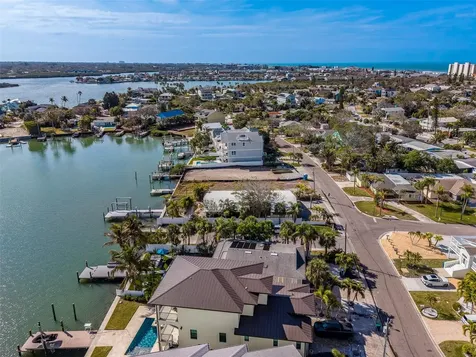 1217 Bay Shore Boulevard Indian Rocks Beach FL 33785