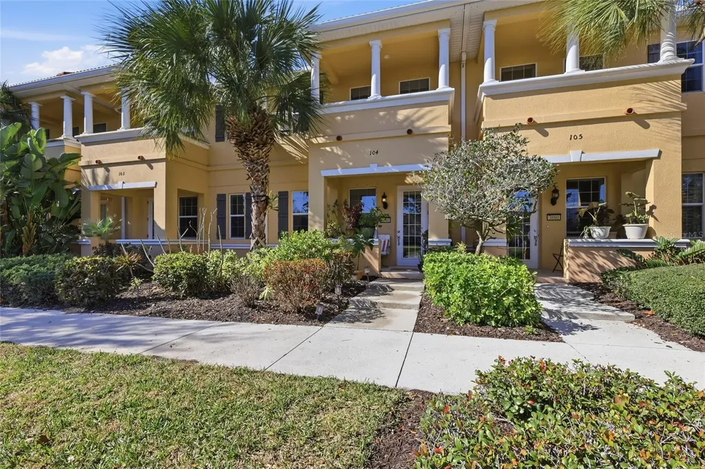 3880 82nd Avenue Circle E Sarasota FL 34243