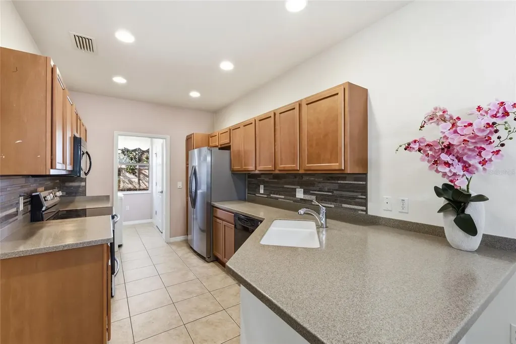 3880 82nd Avenue Circle E Sarasota FL 34243