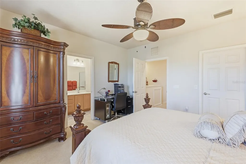 3880 82nd Avenue Circle E Sarasota FL 34243