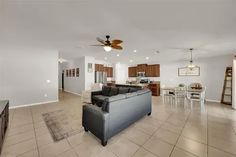 10554 Standing Stone Drive Wimauma FL 33598