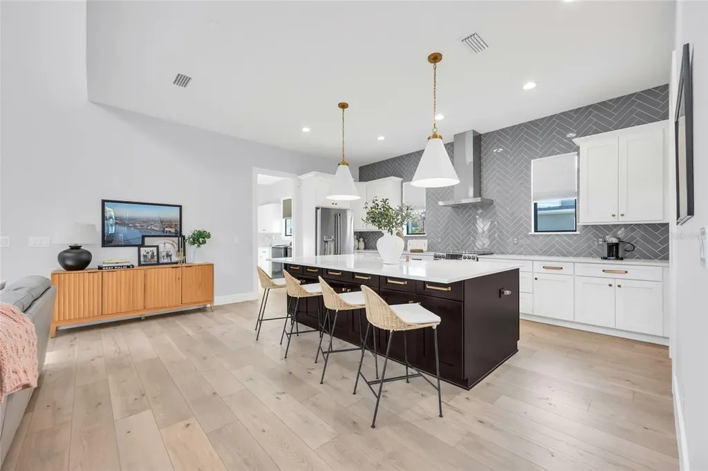 1156 Civitas Way Oakland FL 34787