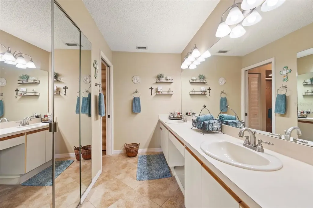 1801 E Lake Road Palm Harbor FL 34685