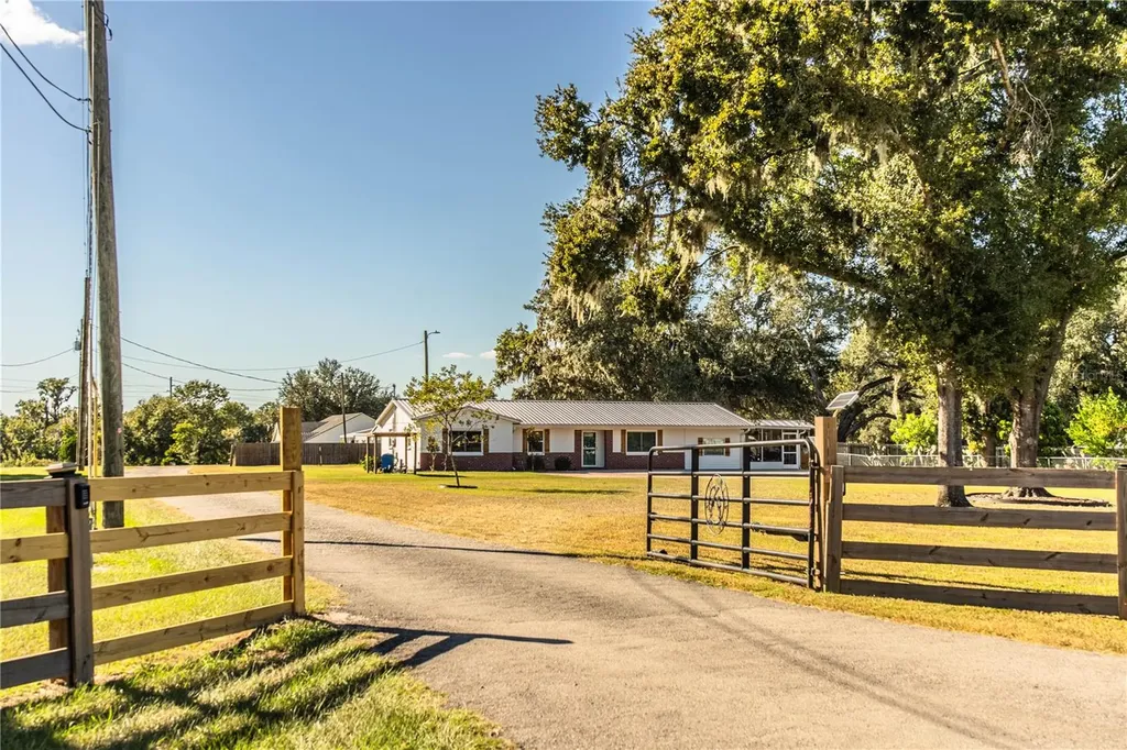 2180 Willow Oak Road Mulberry FL 33860